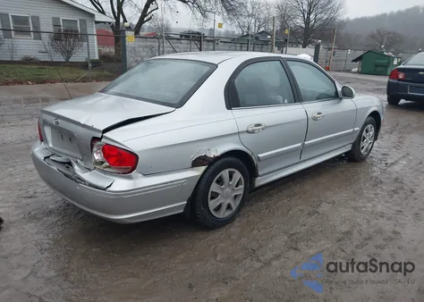 2003 Hyundai Sonata Base W/2.7L V6 z USA, uszkodzony, nr VIN KMHWF25HX3A898166